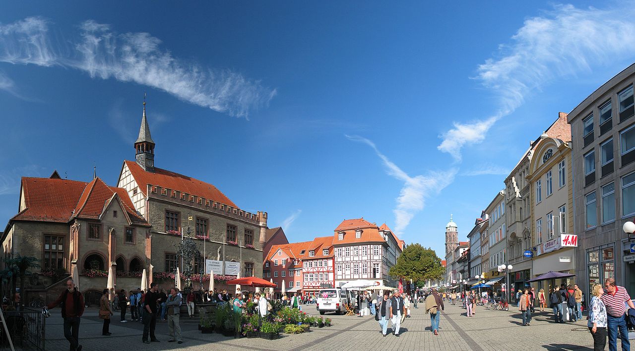 The city center of Göttingen. &copy; Daniel Schwen, image license [CC BY-SA 2.5](https://creativecommons.org/licenses/by-sa/2.5/deed.en).